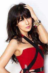 我多重身份,一人扛起华语乐坛高质量小说