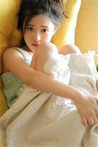 穿成花瓶炮灰,皇上他爱疯了