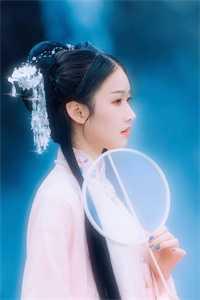 畅读全文版末世卷心菜,丧尸围城我吃火锅