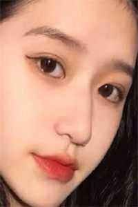 怪诞小镇:开局一支黑影兵畅销书籍
